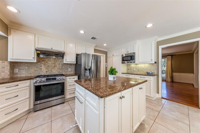 Building Photo - 11839 Stuckey Ln