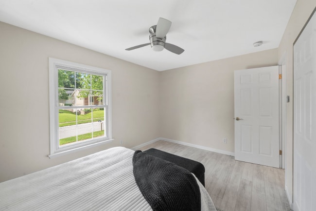 Building Photo - 383 Messina Dr