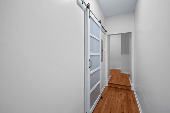 Building Photo - 4545 S Drexel Blvd