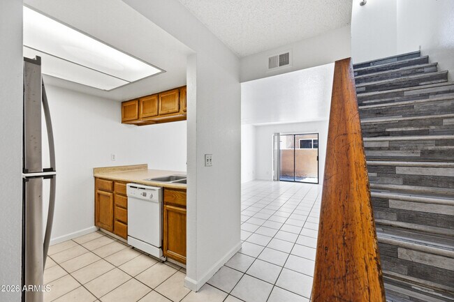 Building Photo - 12231 N 21st Ave