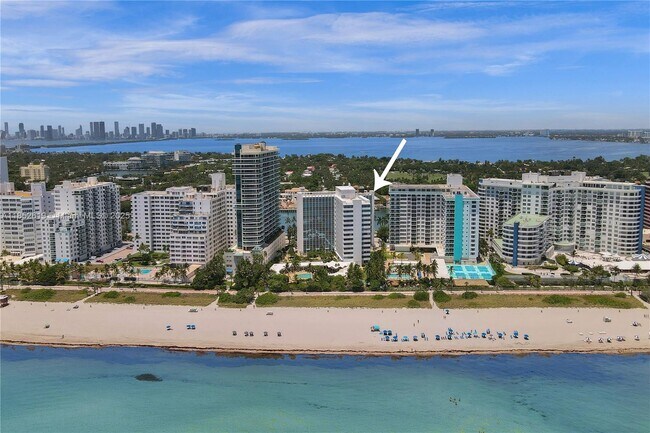 Building Photo - 5055 Collins Ave