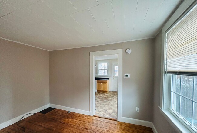 Building Photo - 2-Bedroom Apartment in Atlantic Heights| Close to Downtown Portsmouth| Heat Included!