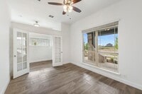 Building Photo - 804 Sedona St