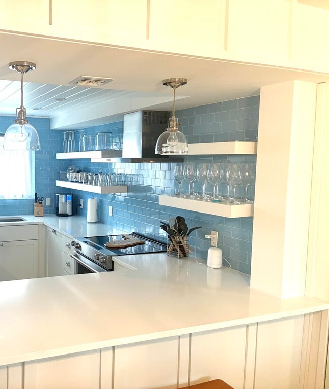 Building Photo - 420 Celestial Way