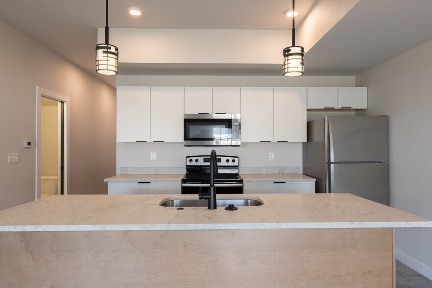 Building Photo - 3310 Stoneway Ct