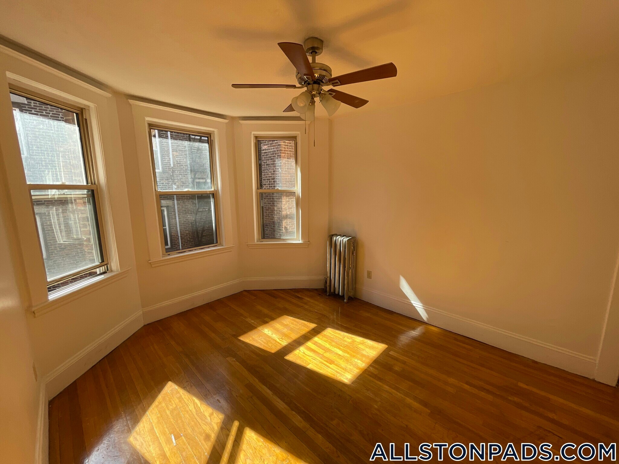 Building Photo - 15 Scottfield Rd