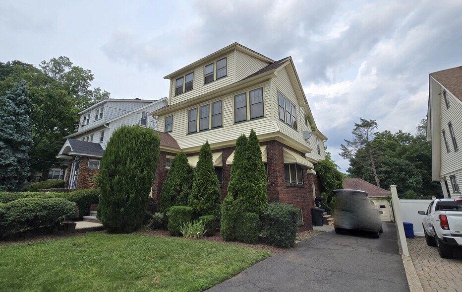 Building Photo - 75 Williamson Ave
