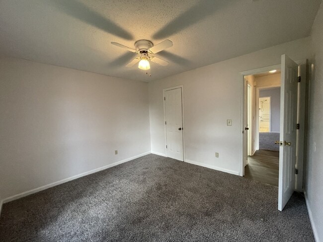 Building Photo - Home For Rent