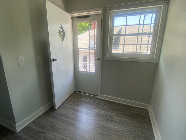 Outside to stairs - 418 W Main St