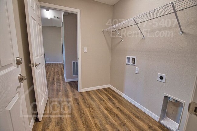 Building Photo - 2905 3rd St SW