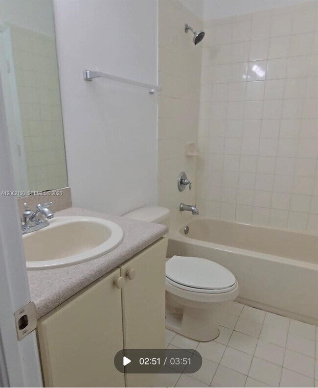 Building Photo - 4917 SW 141st Ave