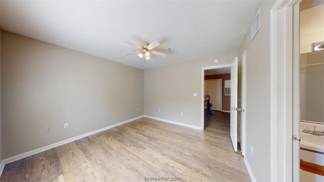 Building Photo - 523 Southwest Pkwy