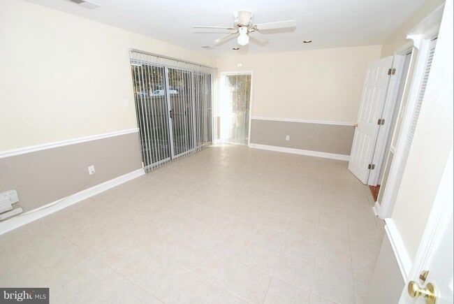 Building Photo - 13500 Darter Ct