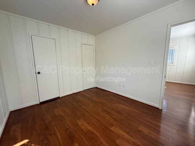 Building Photo - 758 Lily St