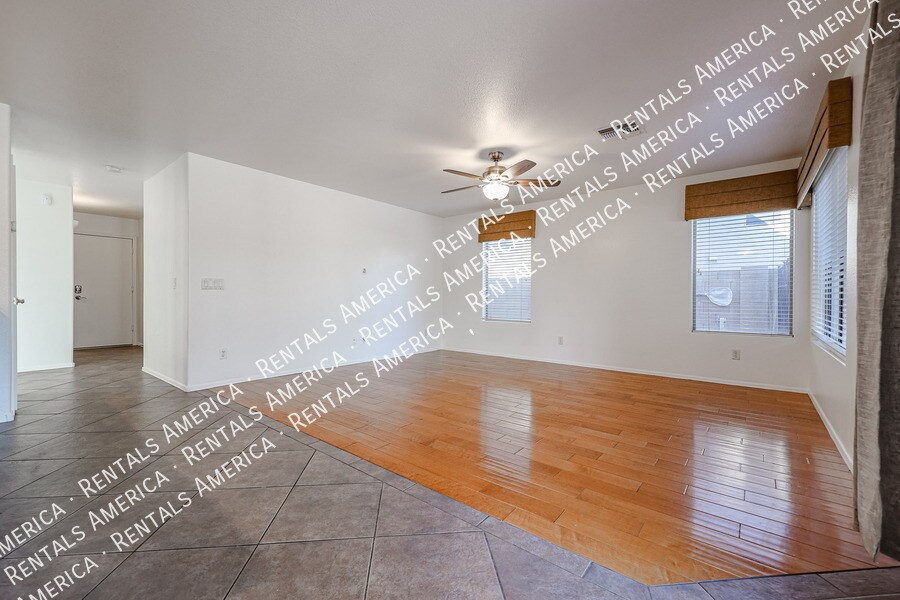 Building Photo - 33251 N Symer Dr