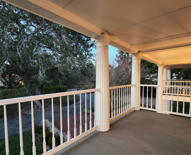 Building Photo - Extraordinary Atherton Estate with Cottage...