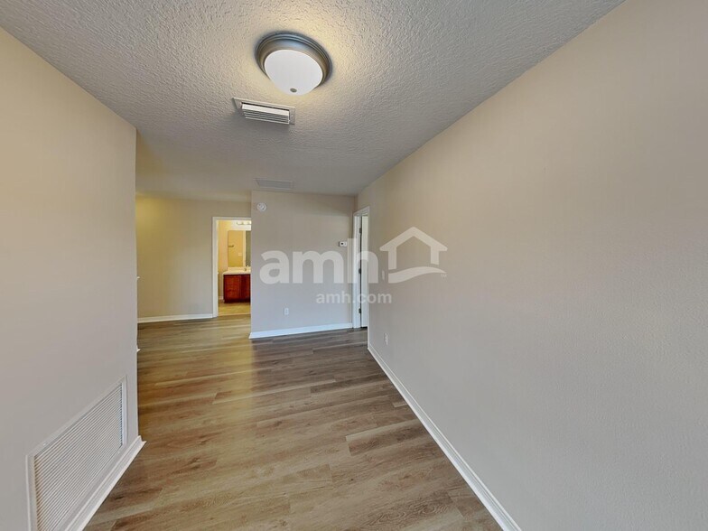 Building Photo - 2531 Fox Hill Ln
