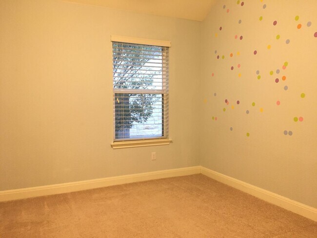 Building Photo - GORGEOUS LARGE 1 STORY IN WHITESTONE OAKS