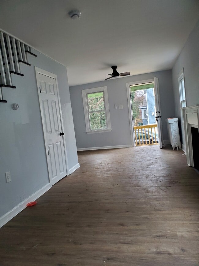 Building Photo - 218 Sinnickson St