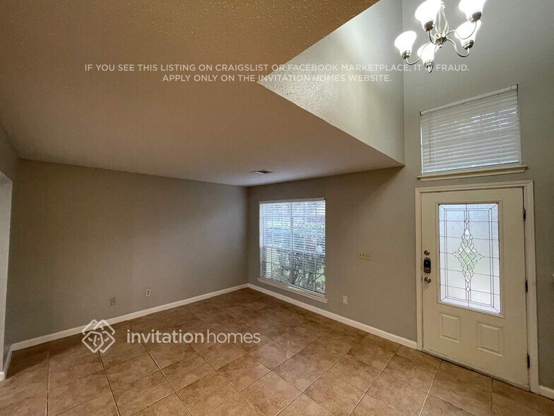 Building Photo - 7727 Spruce Haven Dr