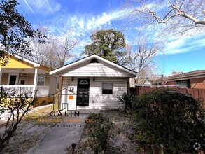 Building Photo - 716 E 34th St