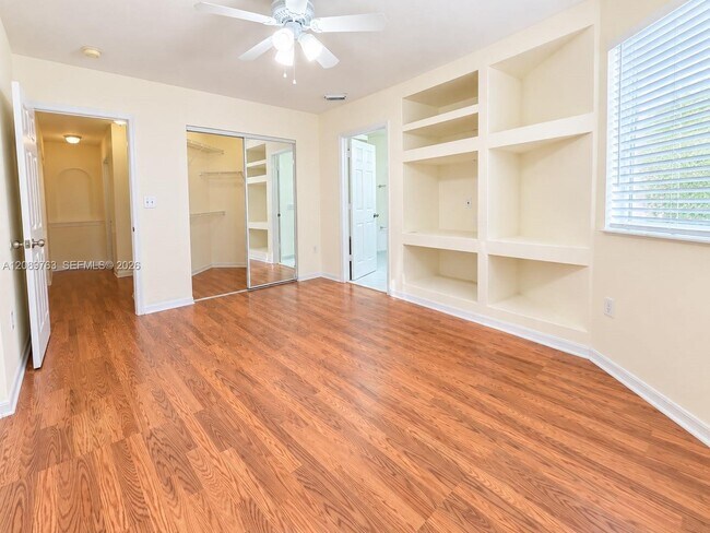 Building Photo - 130 SW 109th Ave