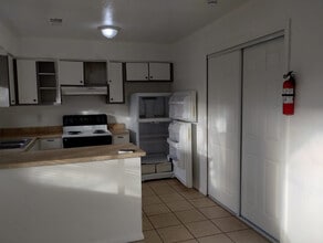 Building Photo - 12612 Copper Ave NE