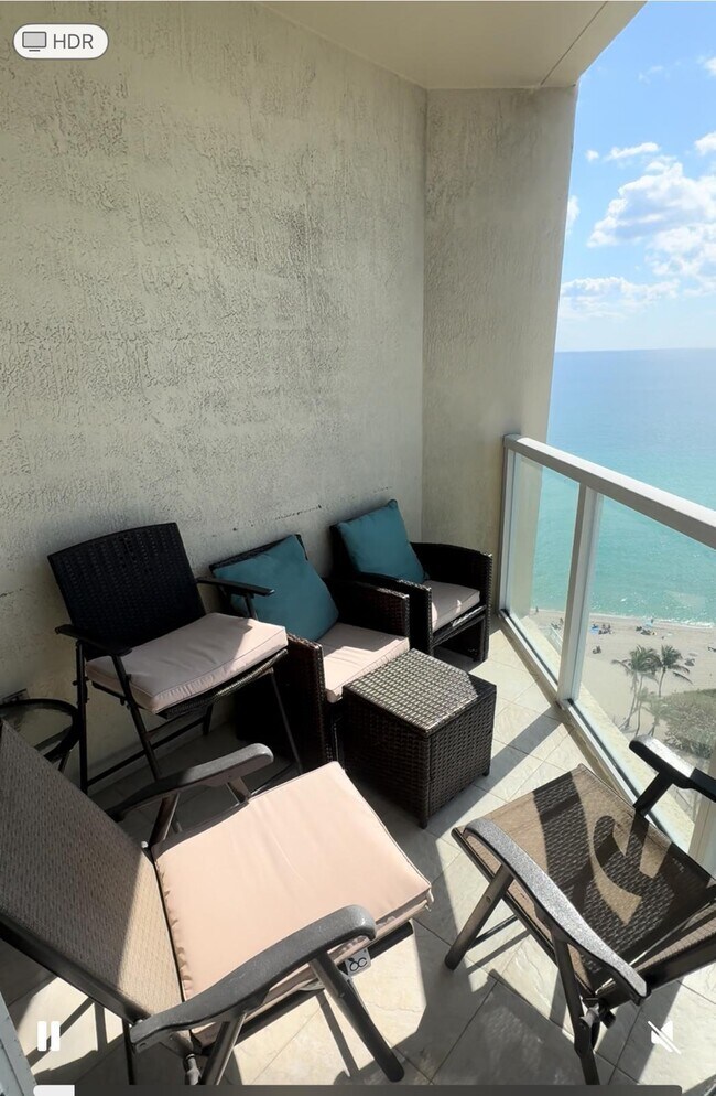 Building Photo - 16699 Collins Ave
