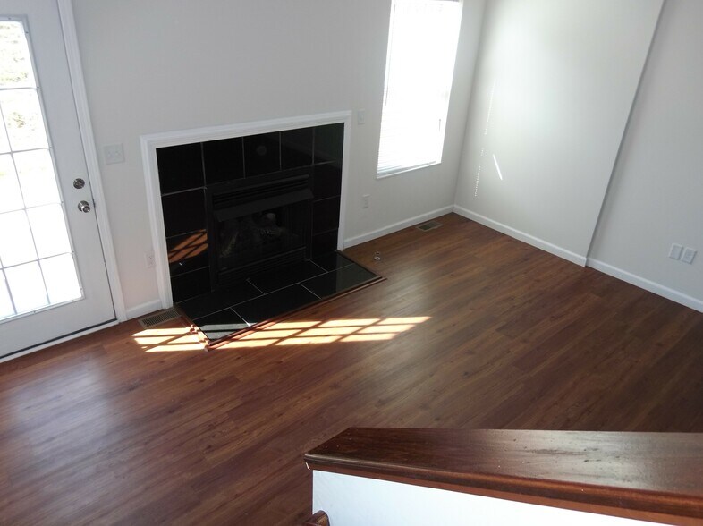 Building Photo - 4168 Otter Creek Dr
