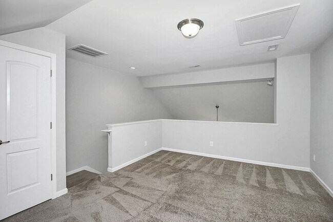 Building Photo - 2BD/2.5BA Townhome w/ ADDITIONAL LOFT in Market Street at Cedar Walk!