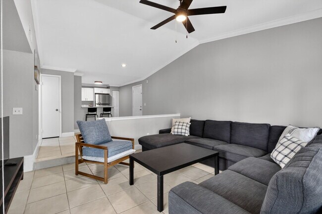 Building Photo - 1740 Palm Cove Blvd