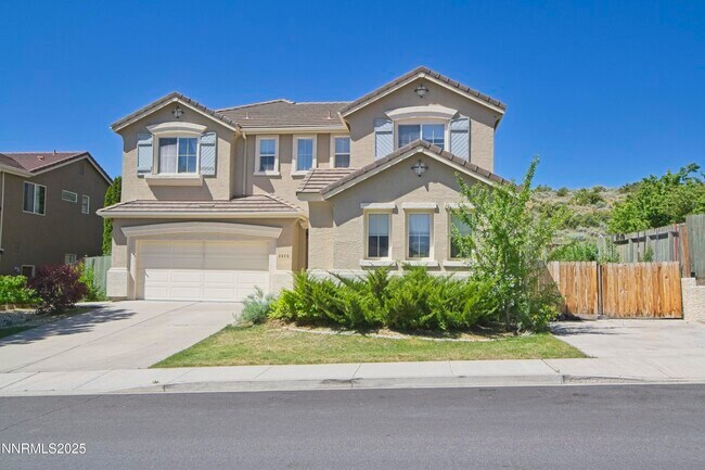 Primary Photo - 3075 Roxbury Dr