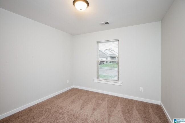 Building Photo - 875 Maple Trce