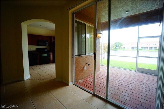 Building Photo - 9774 Roundstone Cir