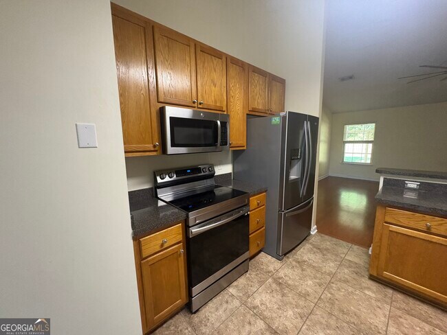 Building Photo - 603 Victorias Cir