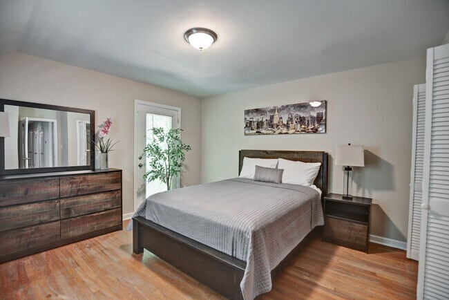 Building Photo - 2885 Duke of Gloucester St