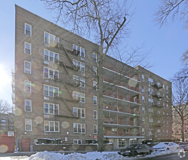 Building Photo - Roosevelt House