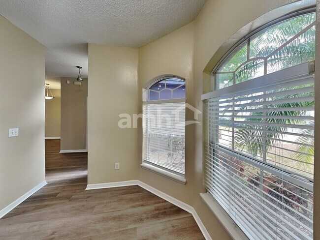 Building Photo - 4926 Waterside Pointe Cir