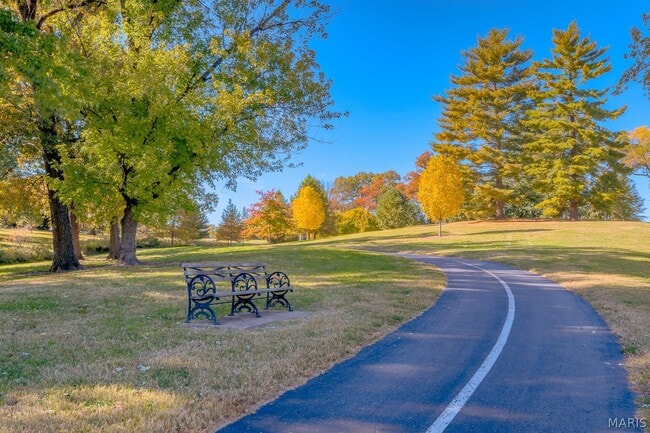 Building Photo - 6216 Northwood Ave