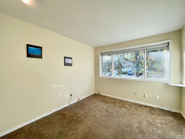 Building Photo - Great Home For Rent
