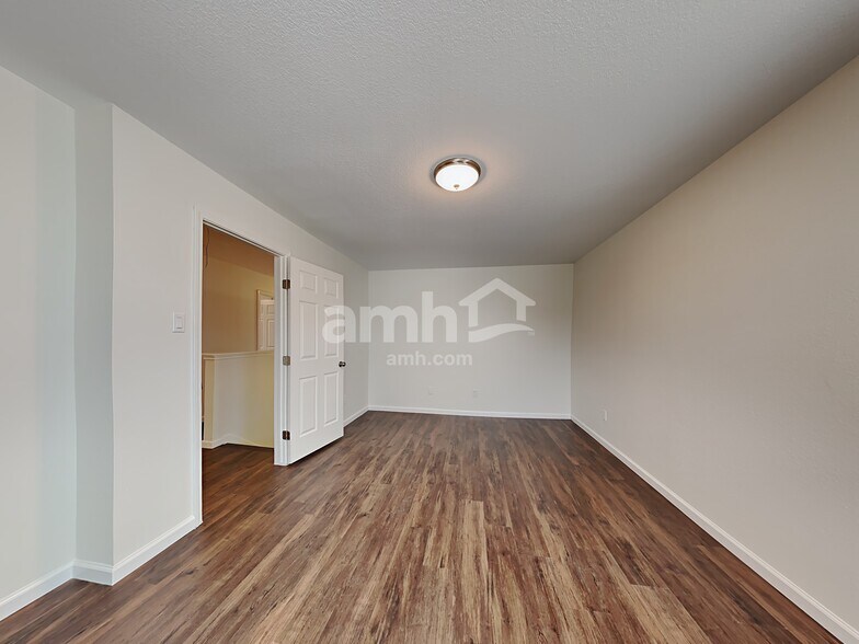 Building Photo - 4006 Carmel Ridge Way