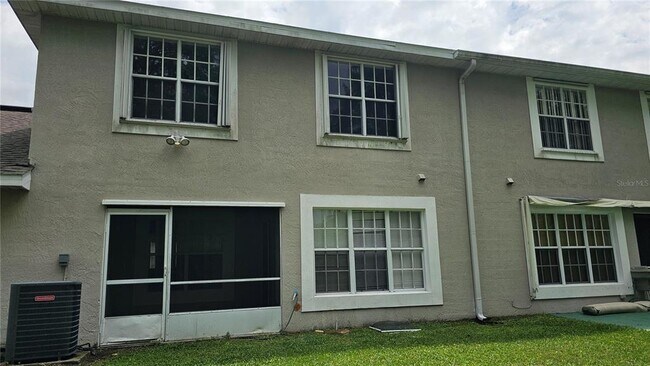 Building Photo - 2311 Water View Loop