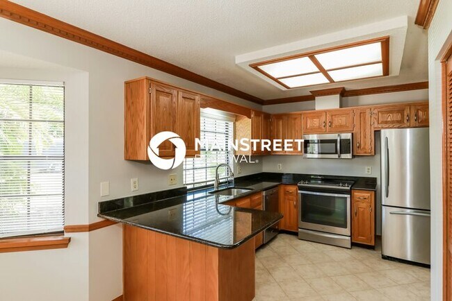 Building Photo - 3 Bedroom Pet-Friendly Home in Fleming Island, FL with Main Street Renewal