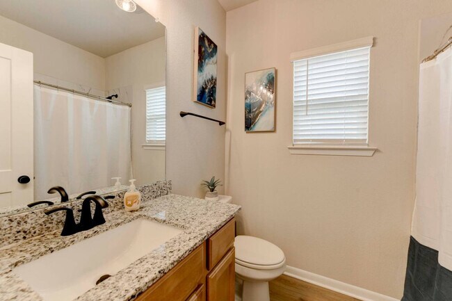 Building Photo - 2839 Fox River Dr