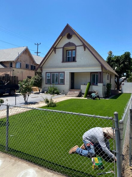 Primary Photo - 4719 S Gramercy Pl