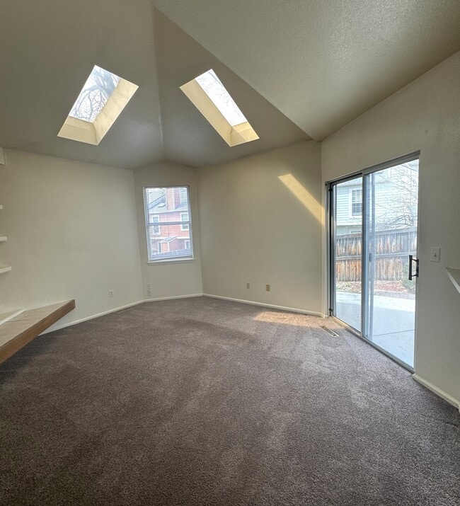 Building Photo - 9362 W Coal Mine Ave