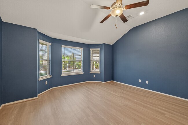 Building Photo - 2701 Sagedale Dr