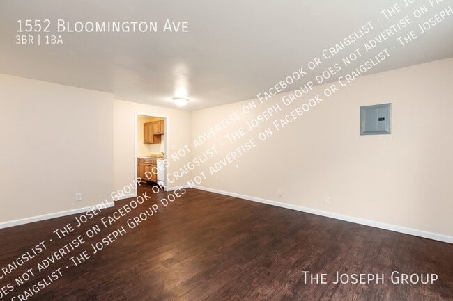 Building Photo - 1552 Bloomington Ave