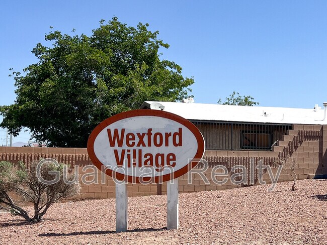 Building Photo - 5258 Paradise Skies Ave