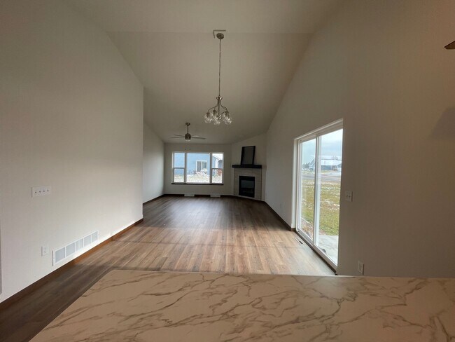 Building Photo - 1005 Morning Star Ln